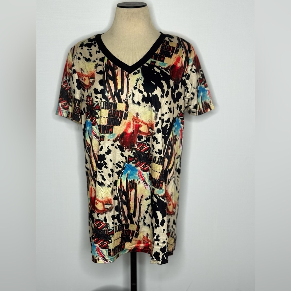 Multicolor Graphic V-Neck T-Shirt